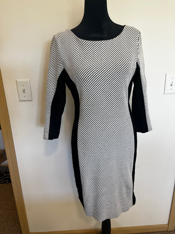 Banana Republic Ponte Knit Dress, Size 6, Black & White, 3/4 Sleeves, Sheath